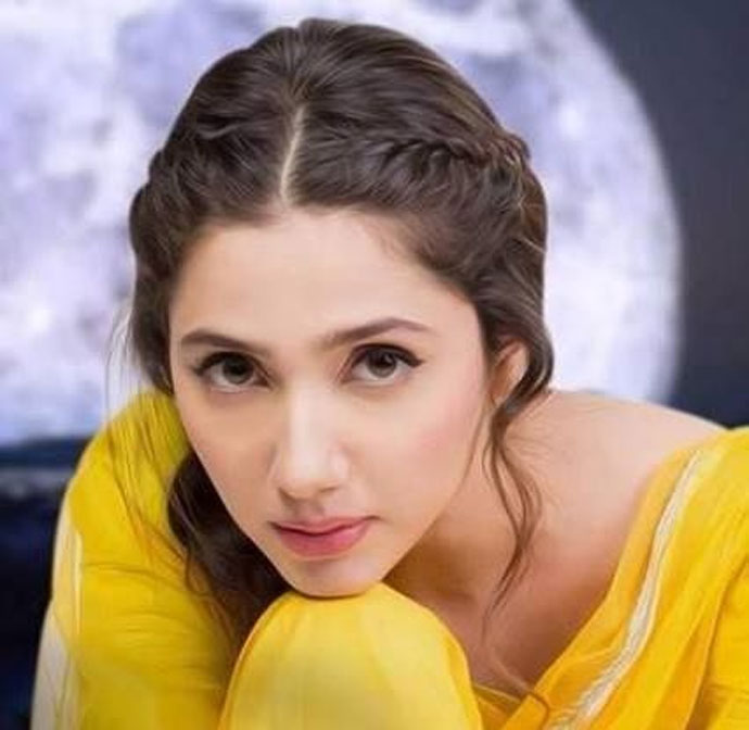 mahira_100816043115.jpg