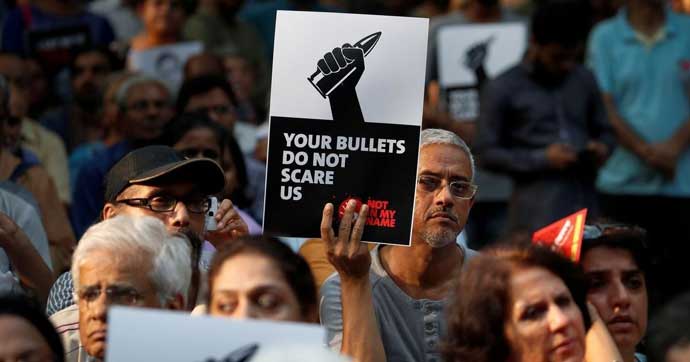 protest_090817110911.jpg protest_090817110911.jpg