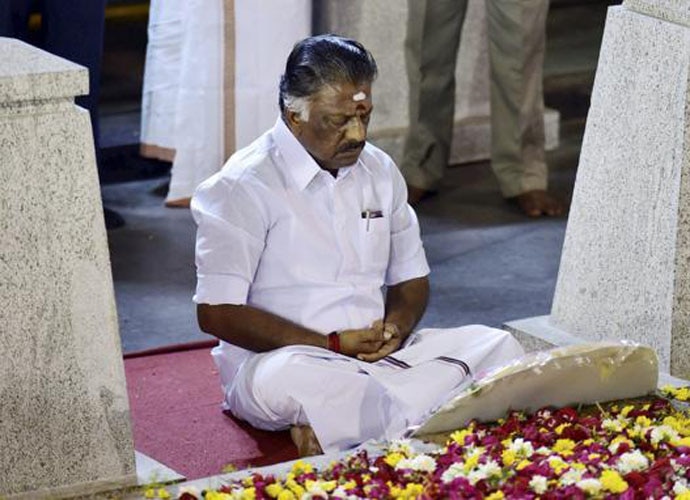 panner690_120417125912.jpg panner690_120417125912.jpg