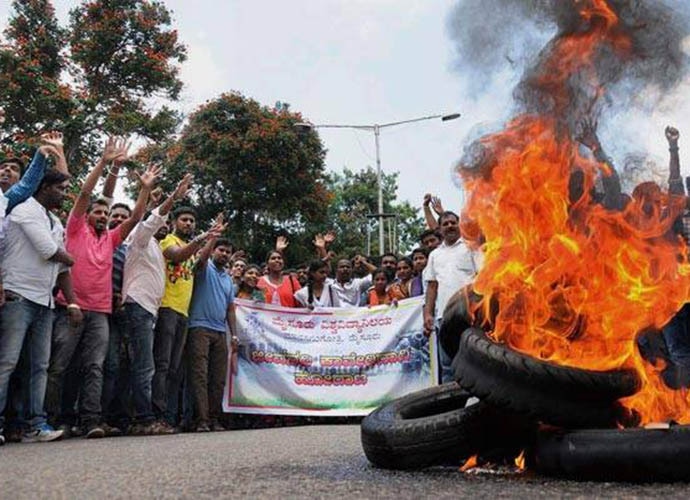 cauvery-bandh_021618061435.jpg