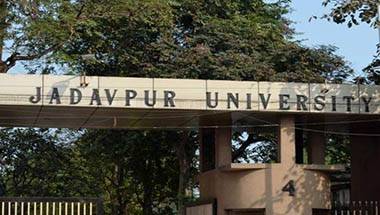 যাদবপুর বিশ্ববিদ্যালয়, কলকাতা বিশ্ববিদ্যালয়, মানবসম্পদ উন্নয়ন মন্ত্রক, উচ্চশিক্ষা