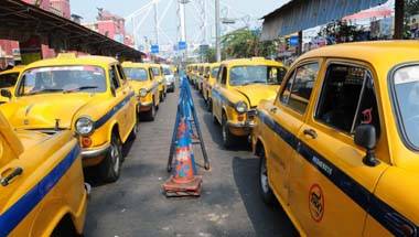 শিয়ালদাহ স্টেশন, ট্যাক্সি, কলকাতা পুলিশ