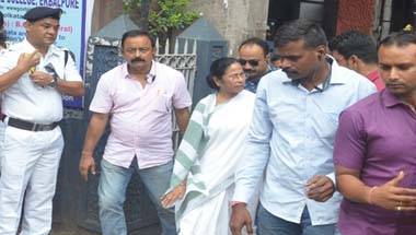 শিক্ষা ব্যবস্থা, কলেজ পরিদর্শনে মমতা