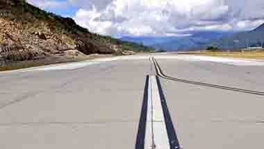 সিকিম, পাকিয়ং বিমানবন্দর