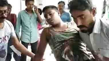 শিক্ষা ব্যবস্থা, ছাত্র আন্দোলন, প্রশাসনিক ব্যর্থতা, ছাত্রদের উপরে গুলি