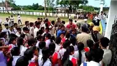 শিক্ষা ব্যবস্থা, ছাত্র আন্দোলন, প্রশাসনিক ব্যর্থতা, ছাত্রদের উপরে গুলি