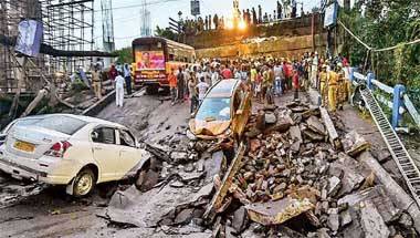 বিবেকানন্দ রোড ফ্লাইওভার, জোকা বিবাদীবাগ মেট্রো লাইন, ভেঙে পড়ল মাঝেরহাট সেতু