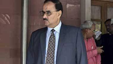 রাকেশ আস্থানা, অলোক ভর্মা, সিবিআই বনাম সিবিআই