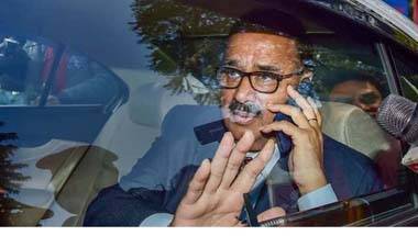 অলোক ভর্মা, রাকেশ আস্থানা, সিবিআই বনাম সিবিআই