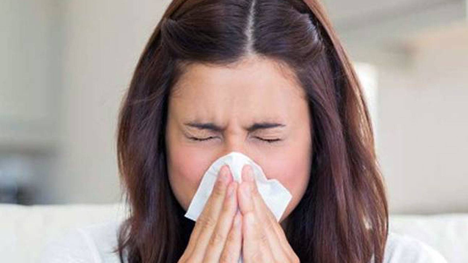 How not to catch a cold and flu with the changing seasons
