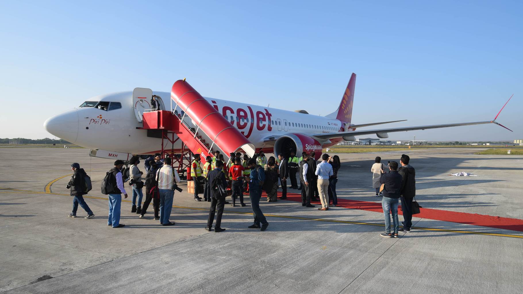 DGCA bans 90 SpiceJet pilots from flying Boeing 737 MAX: These 5 air disasters tell you why - Vimarsana News
