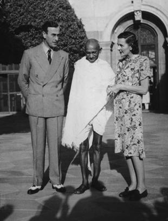 gandhi-mountbatten_052715074949.gif