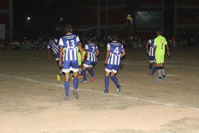 There is more to the night now than curfews. (Photo: Author) There is more to the night now than curfews. (Photo: Author)