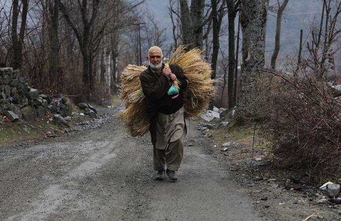 kashmir-village-690_091018062902.jpg kashmir-village-690_091018062902.jpg