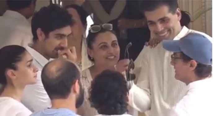 bollywood_100318021742.jpg bollywood_100318021742.jpg