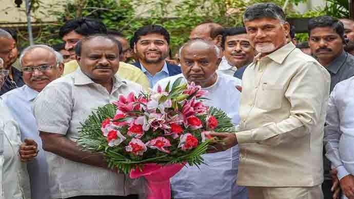 chandrababu-pti_111018024154.jpg