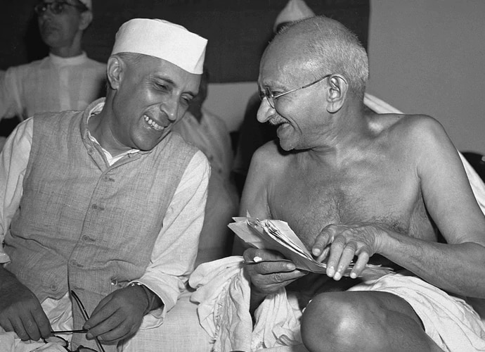 nehru-gandhi1_111018_111118075815.jpg