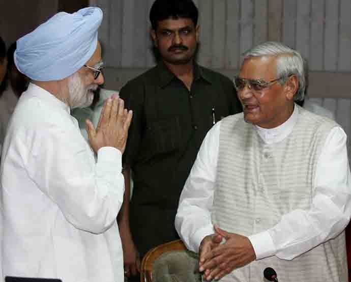 manmohan-vajpayee_121818063414.jpg