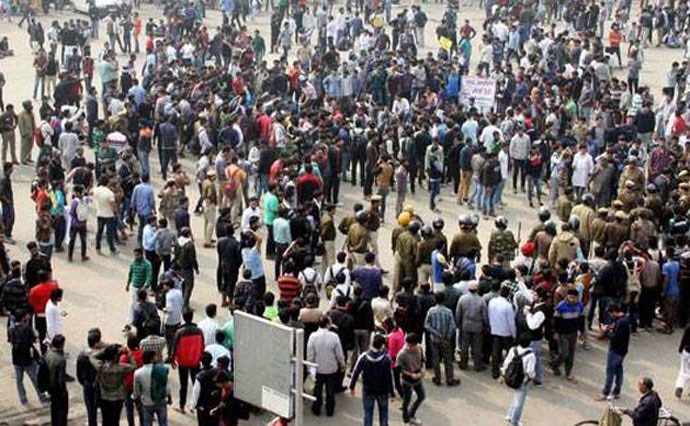 protest-690_010819043753.jpg protest-690_010819043753.jpg