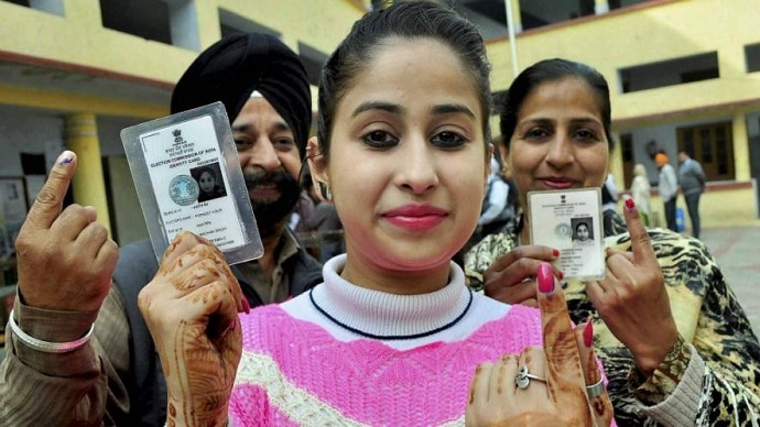 a-girl-with-her-fami_051119065424.jpg a-girl-with-her-fami_051119065424.jpg