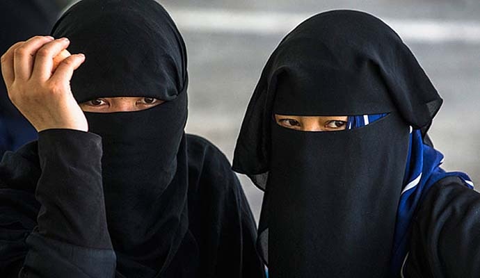 burkha-690_050319042340.jpg burkha-690_050319042340.jpg