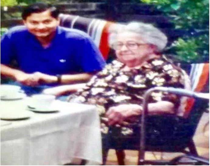 emily-pic-body_021820061801.jpg emily-pic-body_021820061801.jpg