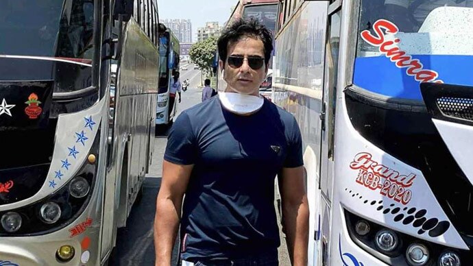 sonu-sood_690_060120034333.jpg sonu-sood_690_060120034333.jpg