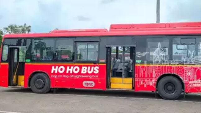 Ho Ho Bus. Photo: Twitter Ho Ho Bus. Photo: Twitter