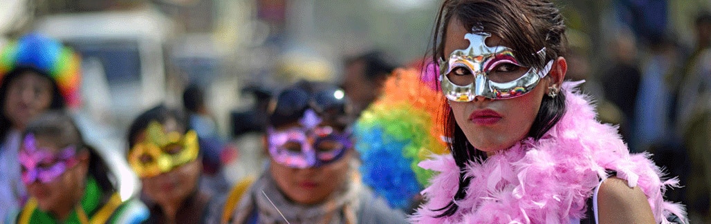 Valentine's Day: Will you hold inter-caste, gay weddings, JNU students ask Hindu Mahasabha