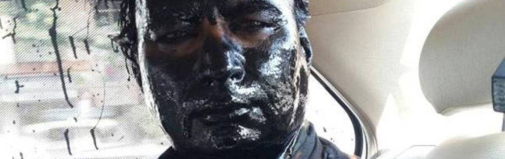 Shiv Sainiks smear ink on Sudheendra Kulkarni. People vent ire on Twitter