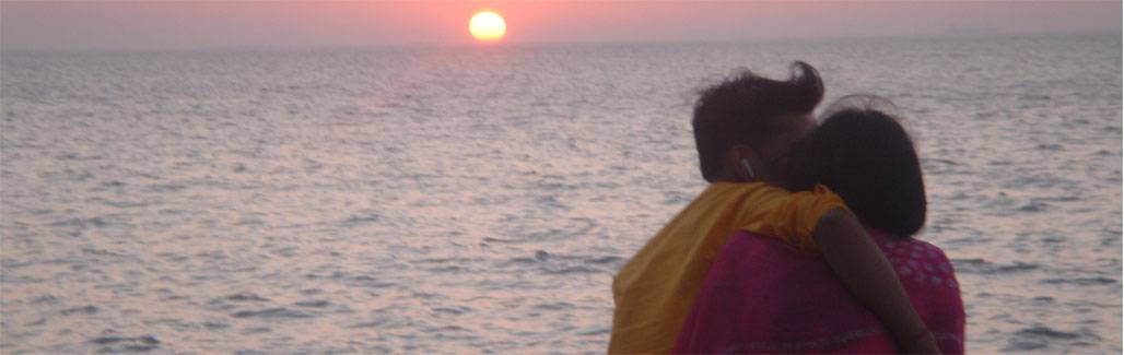 [Hilarious] 4 memes on love in real versus reel life