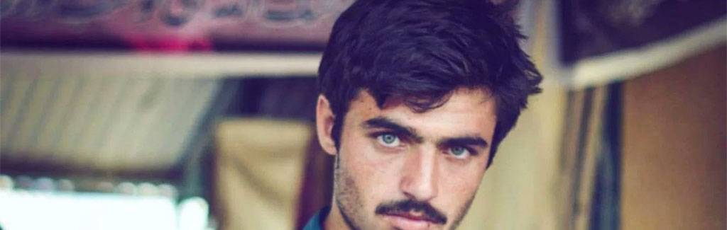 Is the Pakistani man 'hot' because he's a chaiwala?