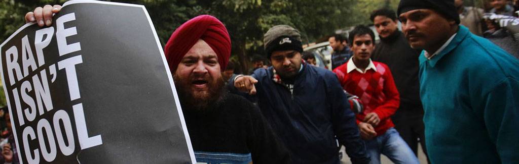 Woman travelling in car with her family in Gurgaon was pulled out and gang raped: Haryana CM must resign Woman travelling in car with her family in Gurgaon was pulled out and gang raped: Haryana CM must resign