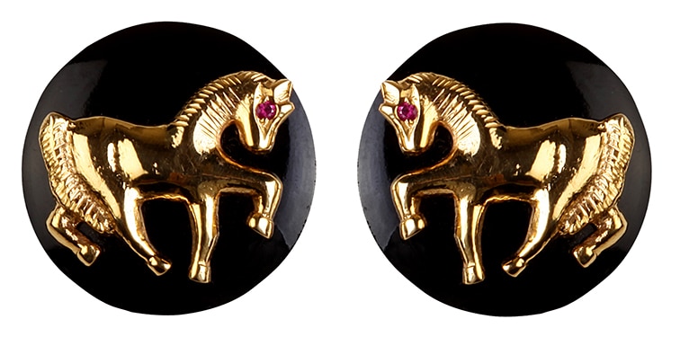 sunita-shekhawat-horse-cufflinks_030818085310.jpg