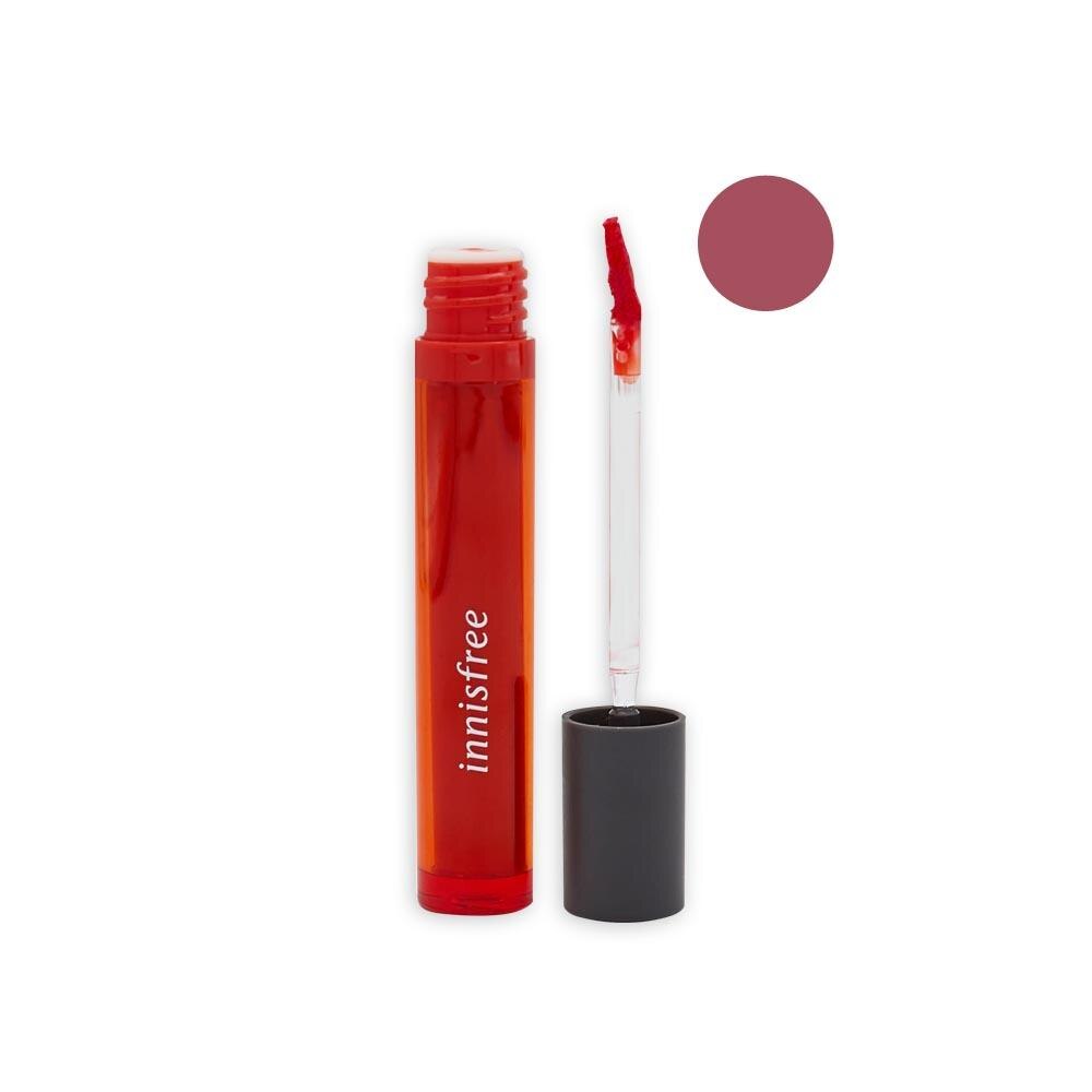 10 Red Lip Tints For the Minimalist Bride