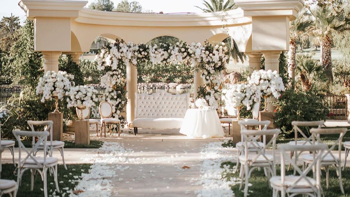 Wedding Designers Share Tips on How to Host an AllWhite Wedding