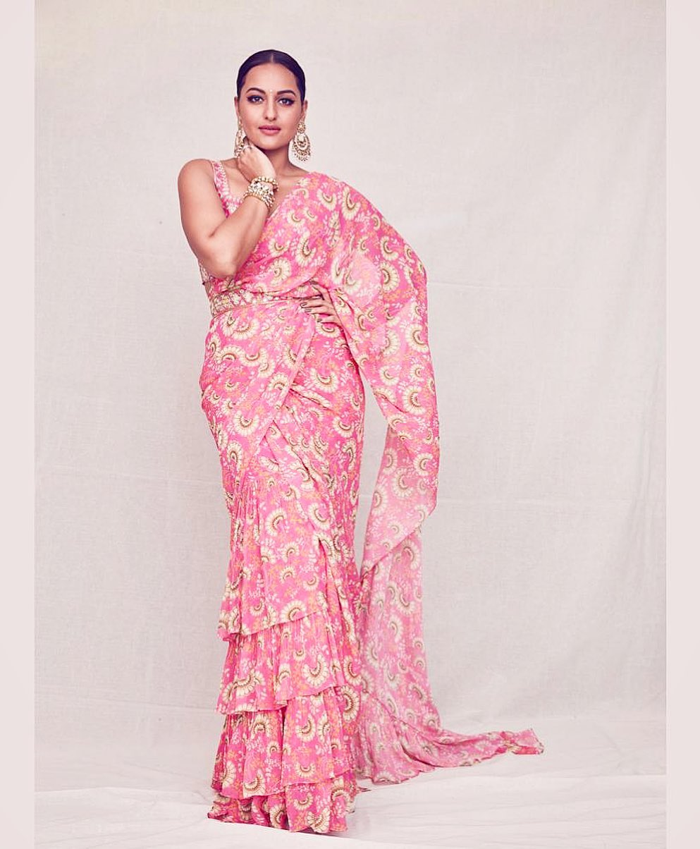 sonakshi-sinha-arpita-mehta_110419075126.jpg