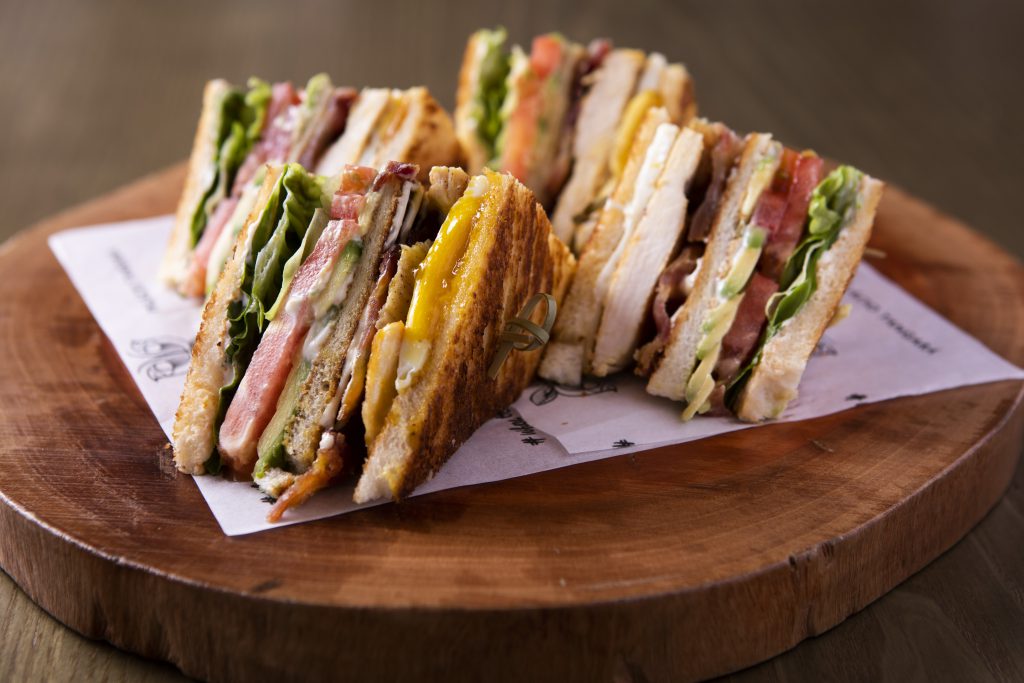 club-sandwich_-oetker-collection_042920040501.jpg