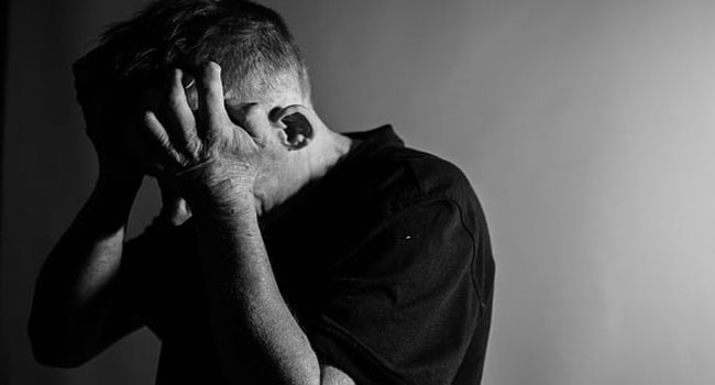 सोशल मीडिया, फेसबुक, ट्विटर, शोषण