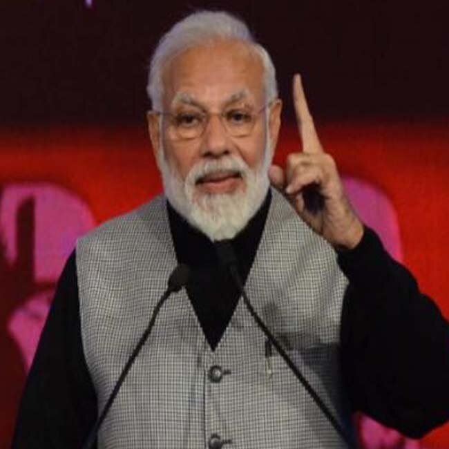 प्रधानमंत्री नरेंद्र मोदी यूपी के वाराणसी से लगातार दो बार लोकसभा सांसद बने हैं.