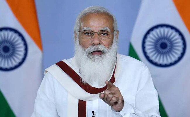 मीडिया रिपोर्ट्स के अनुसार, देश में 80 करोड़ लोगों को कोरोना का टीका लगाने में 56 से 72 हजार करोड़ रुपये का खर्च आ सकता है.