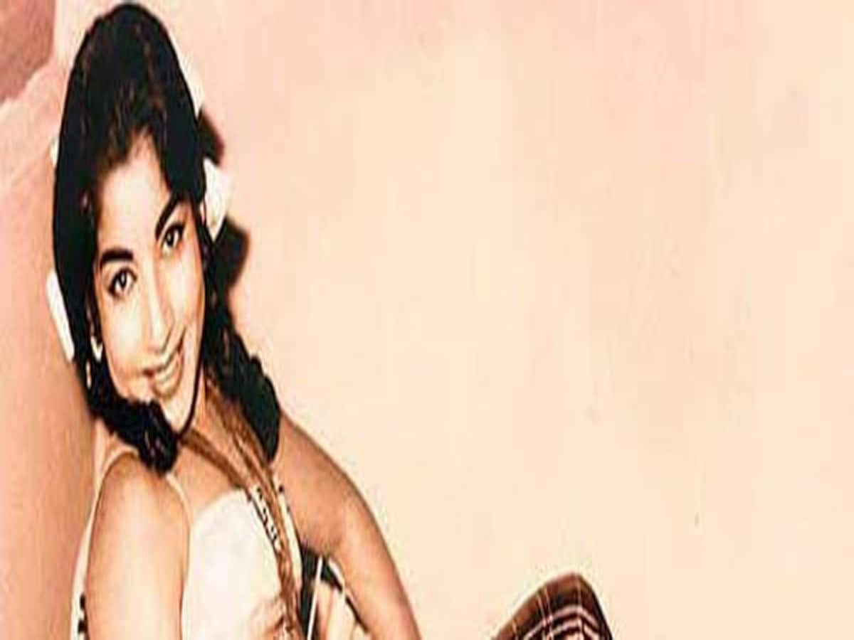 जयललिता: कहानी फ़िल्मी नहीं है ...