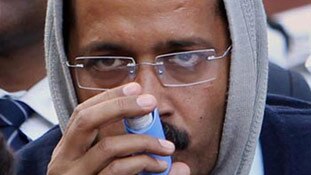 व्यंग्य: क्रोसिन अब टैबलेट से स्मार्टफोन तक