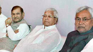 क्या जनता परिवार हारे हुए नेताओं का महासंघ बनेगा?