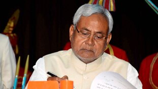 क्या नीतीश इस चक्रव्यूह से निकल पाएंगे?