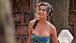 हीरोइन कौन है? कि 25 हजार हीरो आ गए...