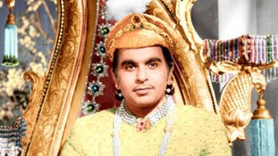 कौन, दिलीप कुमार? वे 'द' दिलीप कुमार हैं...