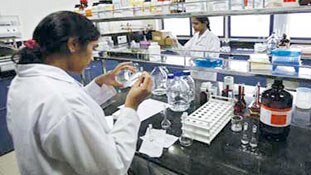 खाने में जहर मिलाने वालों के सामने बेबस है सरकारी तंत्र