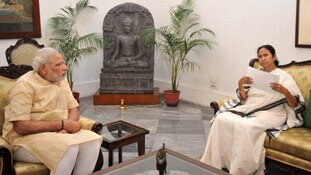 ममता-मुलायम से करीबी, बादल से बढ़ रही है दूरियां