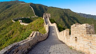 ढह रही है चीन की दीवार